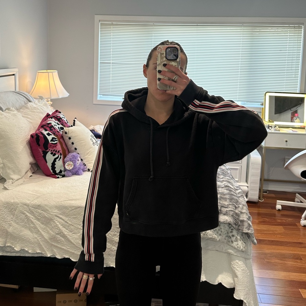 Aritizia TNA Black Hoodie